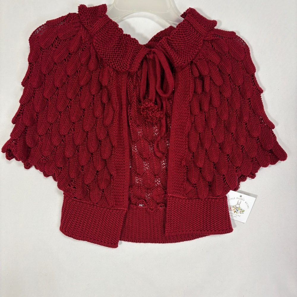 Knitted Cape Girls 4-5T Garnet Soft‎ Pretty Versatile NWT Flaw-Missing 1 PomPom